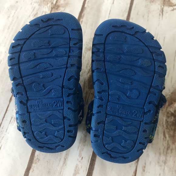 Sesame Street Toddler Sandals 2W - Picture 6 of 8